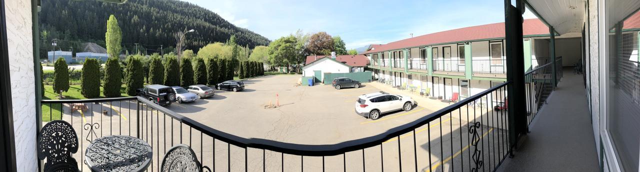 Chase Country Inn Buitenkant foto