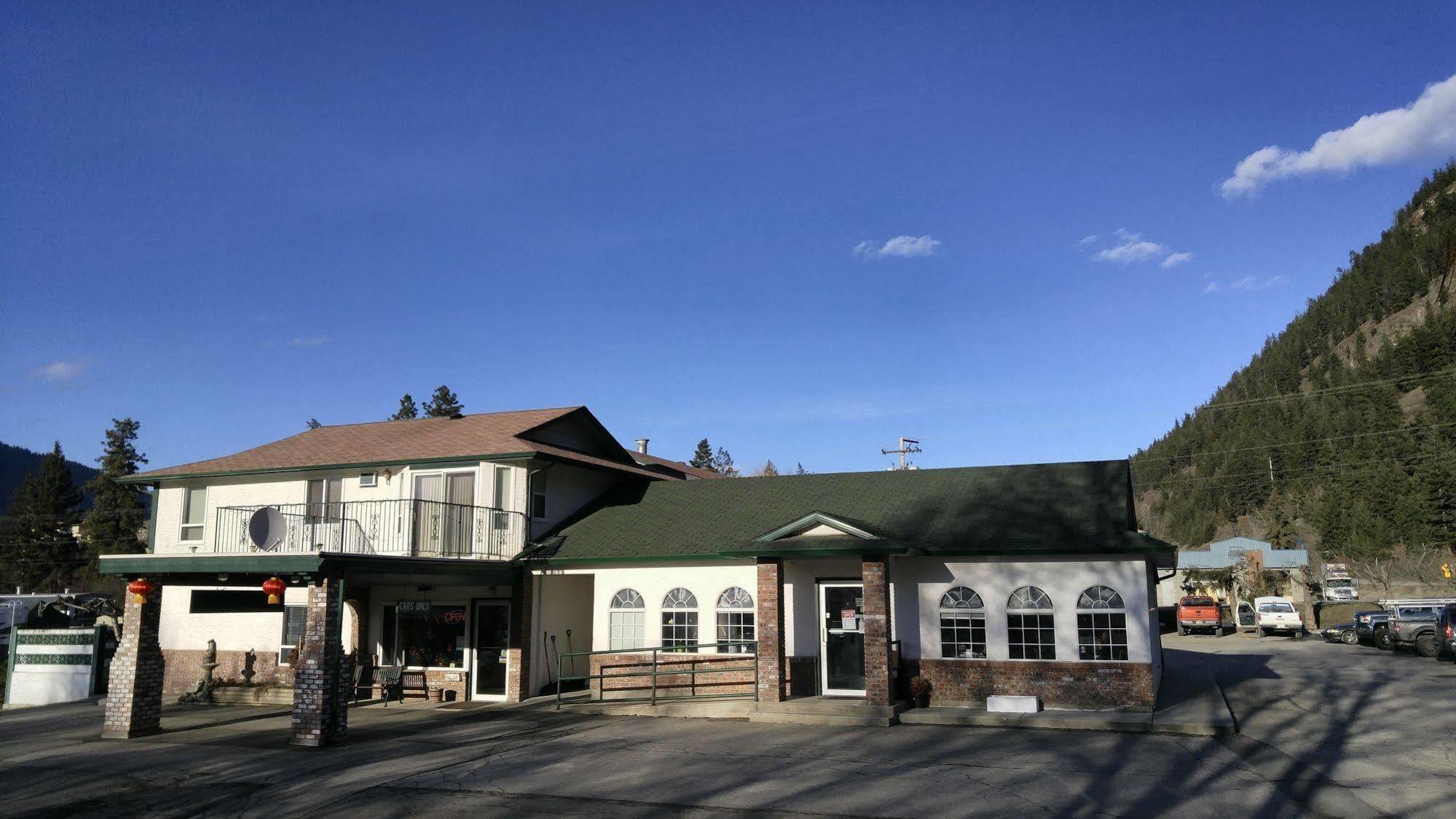 Chase Country Inn Buitenkant foto