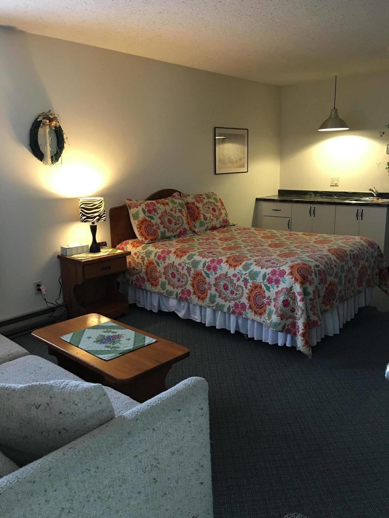 Chase Country Inn Buitenkant foto