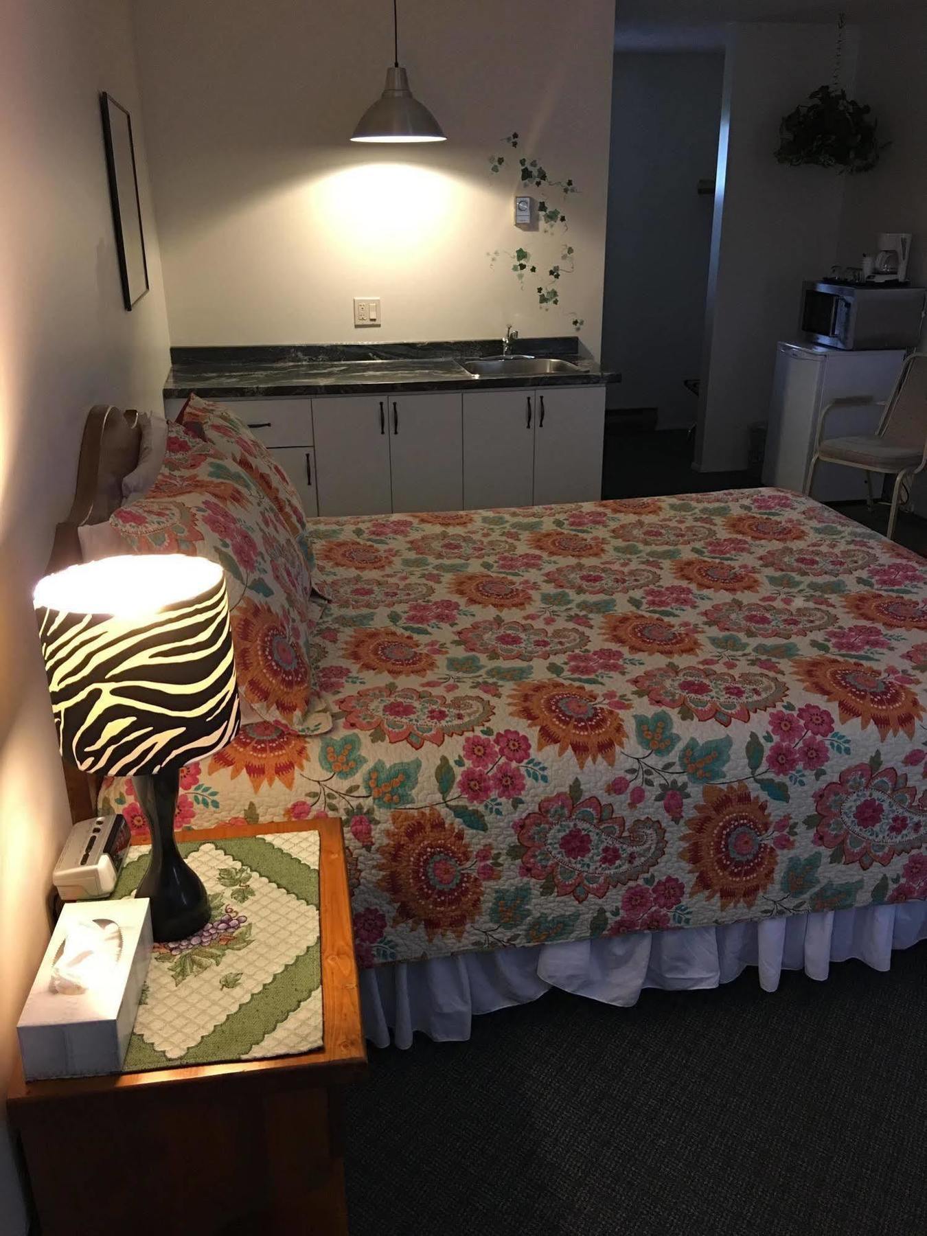 Chase Country Inn Buitenkant foto