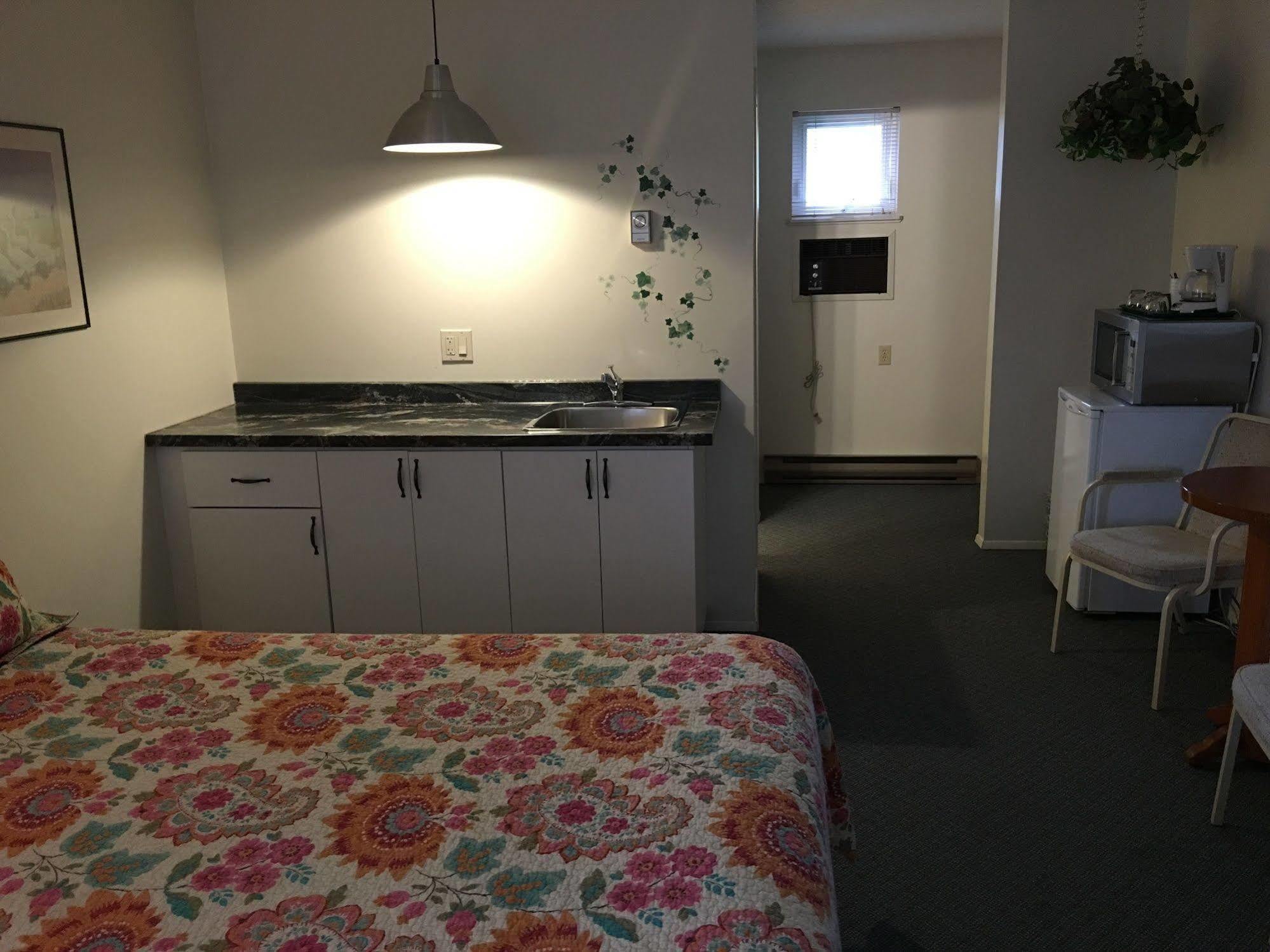 Chase Country Inn Buitenkant foto